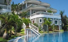 Lingganay Boracay Hotel Resort 4*